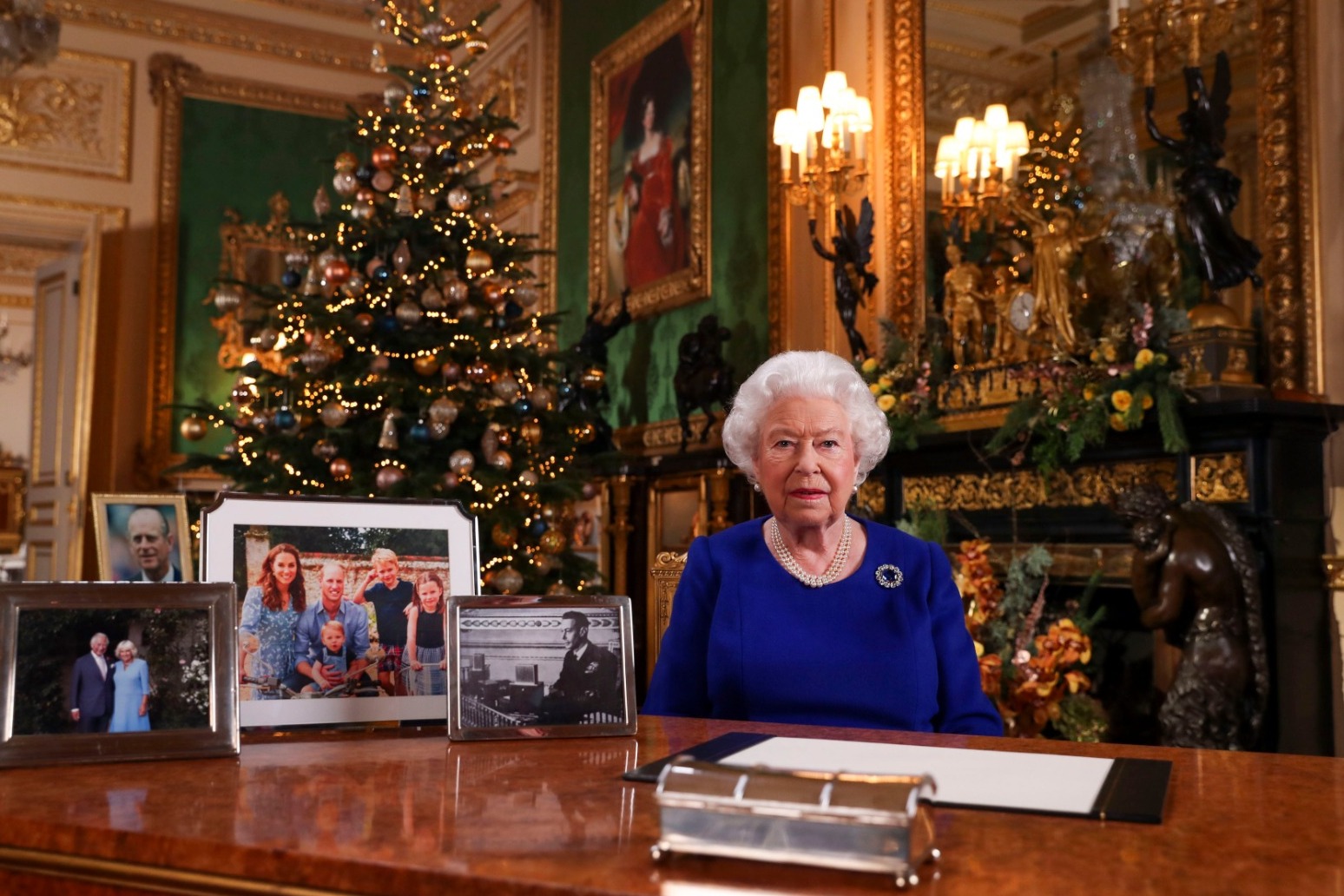 QUEEN TO ACKNOWLEDGE \'BUMPY PATH\' DURING CHRISTMAS DAY MESSAGE 